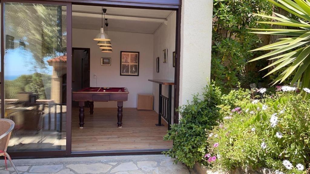 Mediterrania 98 Torroella de Montgrí Extérieur photo